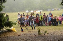 Nebo snad cvičme v rytme na louce?